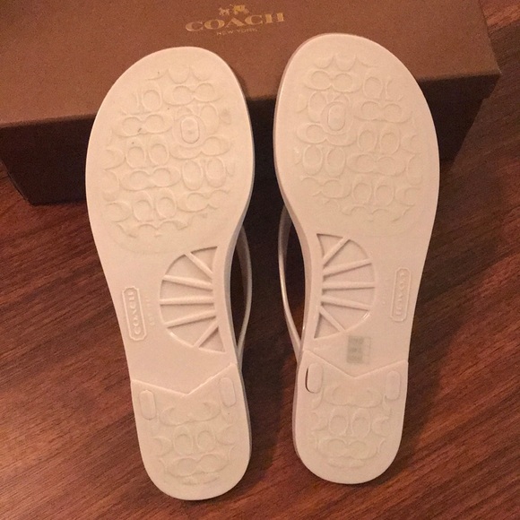 Coach Landon jelly thong sandals - Picture 6 of 6